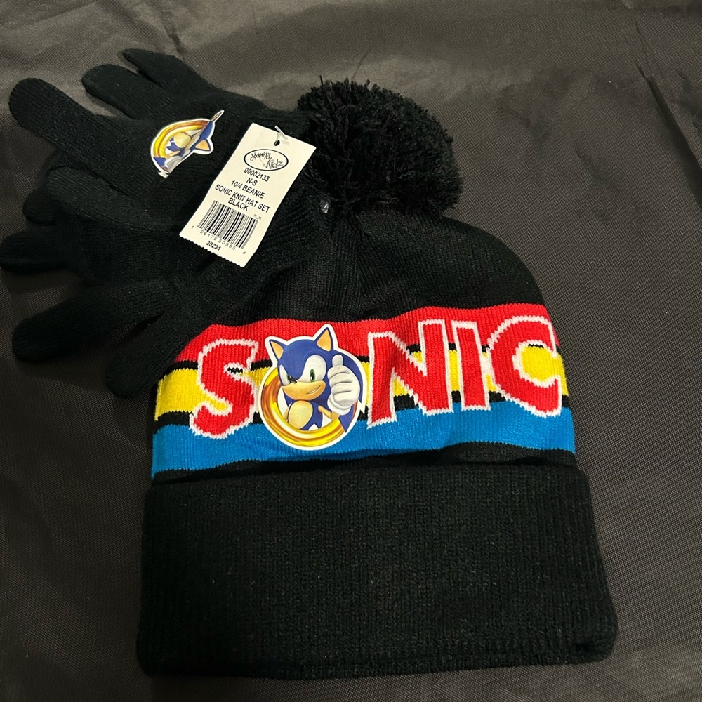 Kids sonic the hedgehog Beanie and Gloves Set - Black and Blue (ages 4-7)